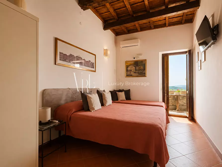Immagine 9 di Casa indipendente in vendita  a Tivoli
