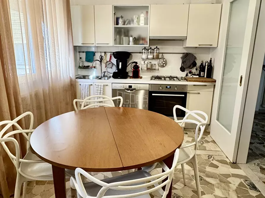 Immagine 4 di Trilocale in affitto  in Viale Trieste 78 a Rovigo
