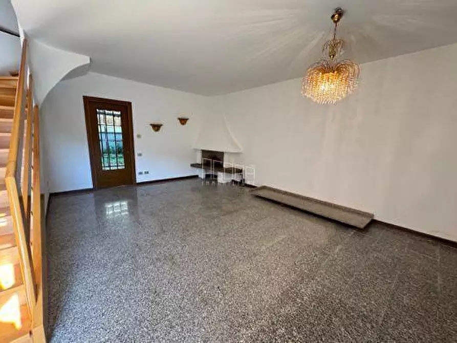 Immagine 2 di Casa indipendente in vendita  in Viale Tre Martiri 61d a Rovigo