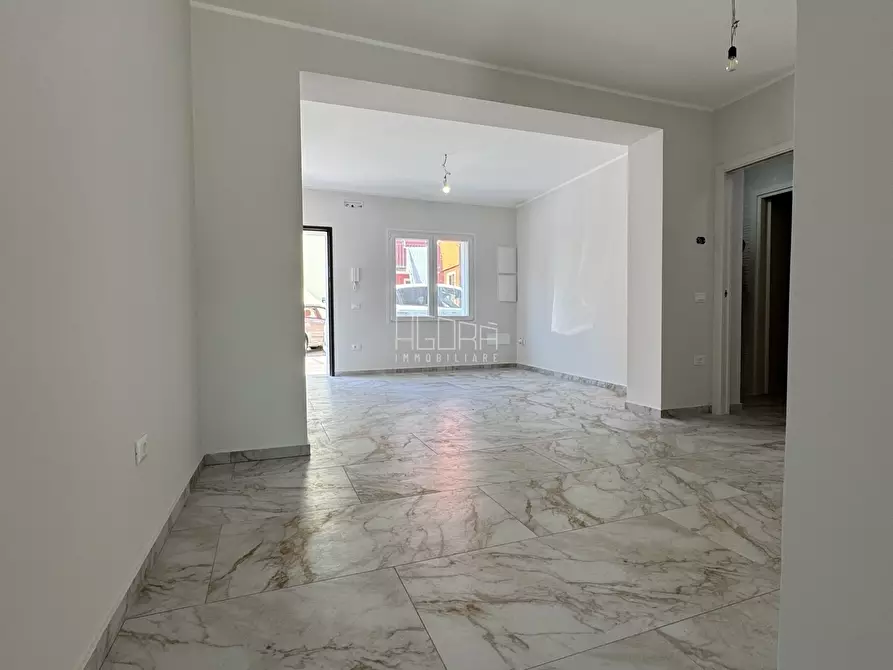 Immagine 5 di Casa bifamiliare in vendita  in Via A. Forni 17 a Porto Viro
