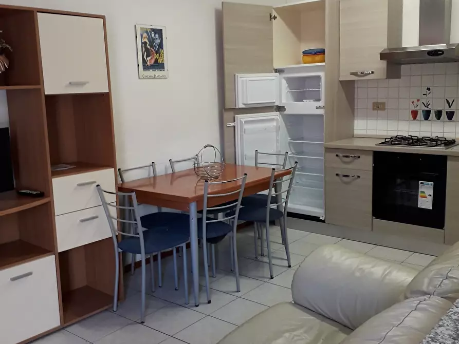 Immagine 3 di Bilocale in affitto  a Viareggio