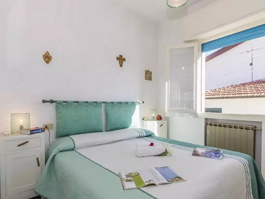 Immagine 4 di Trilocale in affitto  a Viareggio