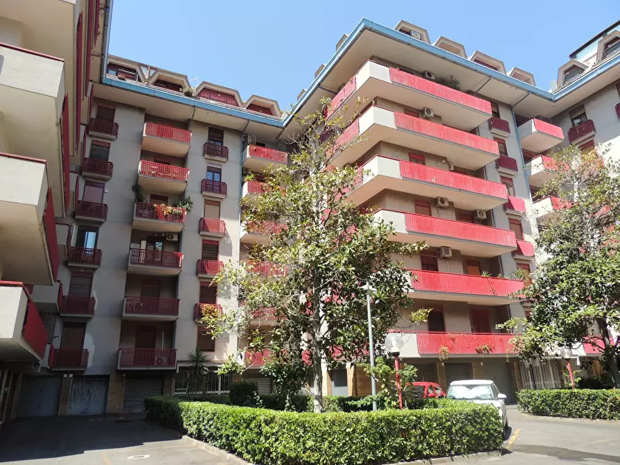 Immagine 1 di Quadrilocale in vendita  in Via Monti Iblei 11 a Tremestieri Etneo