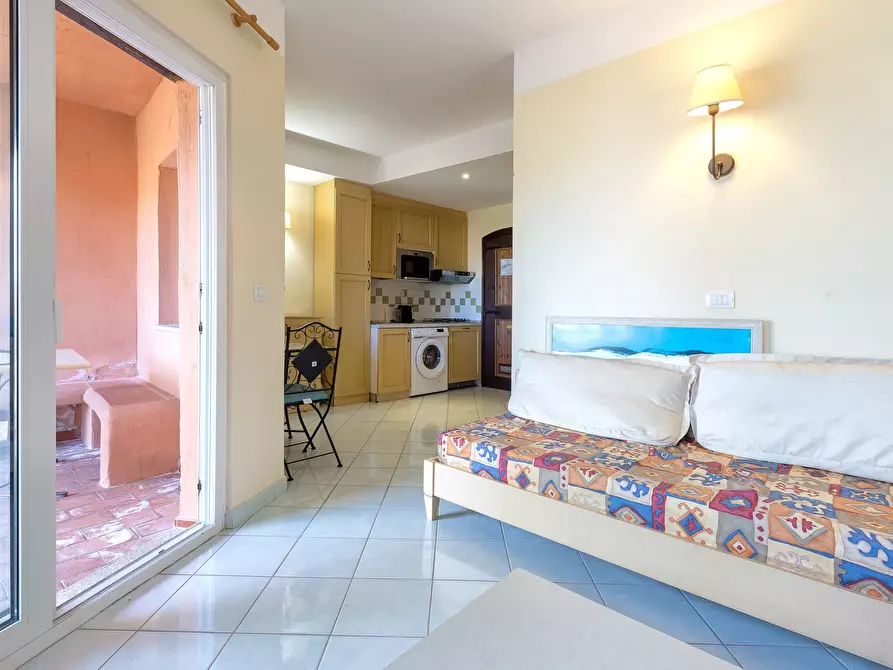 Immagine 1 di Bilocale in vendita  a Trinità D'agultu E Vignola