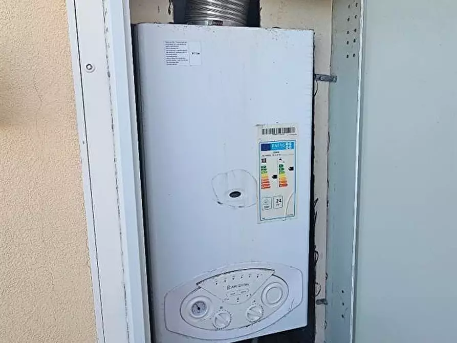 Immagine 25 di Mansarda in vendita  a Fiumefreddo Di Sicilia