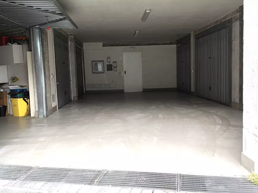 Immagine 53 di Quadrilocale in vendita  in Via Attanasio Natale 25 a Catania