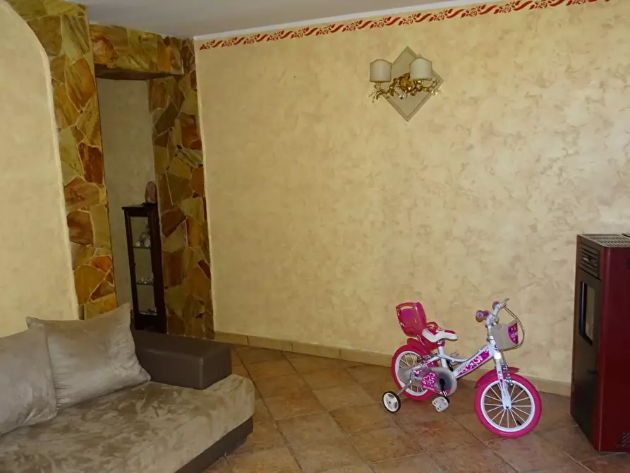 Immagine 4 di Attico in vendita  in Via Antonino Corsaro 8 a Camporotondo Etneo