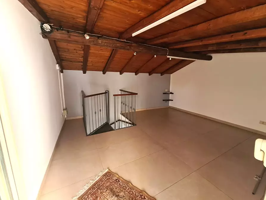 Immagine 5 di Casa indipendente in affitto  in Via De Caro 26 a Catania