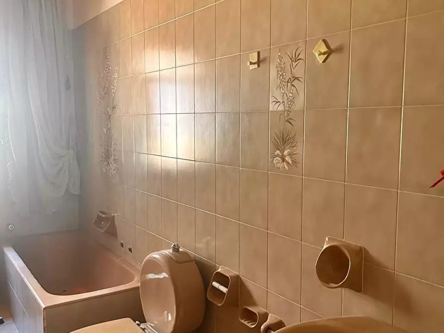 Immagine 7 di Appartamento in vendita  in Via Martiri di Via Fani 46 a Misterbianco