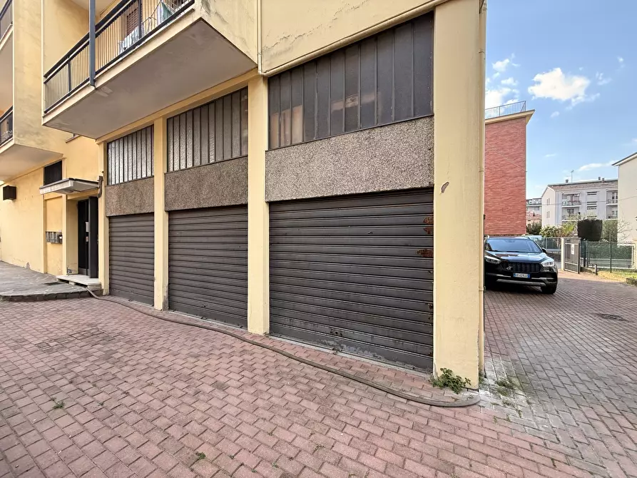 Immagine 25 di Quadrilocale in vendita  a Modena