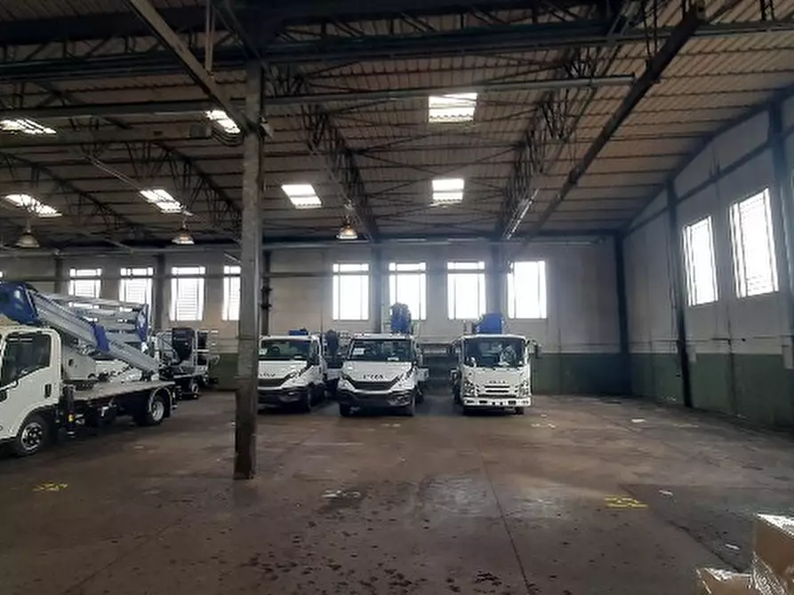 Immagine 3 di Attività artigianale in affitto  in Via Giuseppe Verdi a San Cesario Sul Panaro