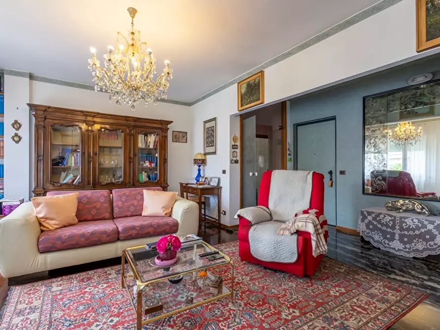 Immagine 8 di Pentalocale in vendita  in Via Regina Margherita 17 a Bordighera