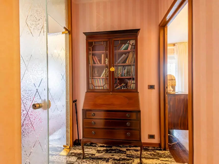 Immagine 11 di Pentalocale in vendita  in Via Regina Margherita 17 a Bordighera