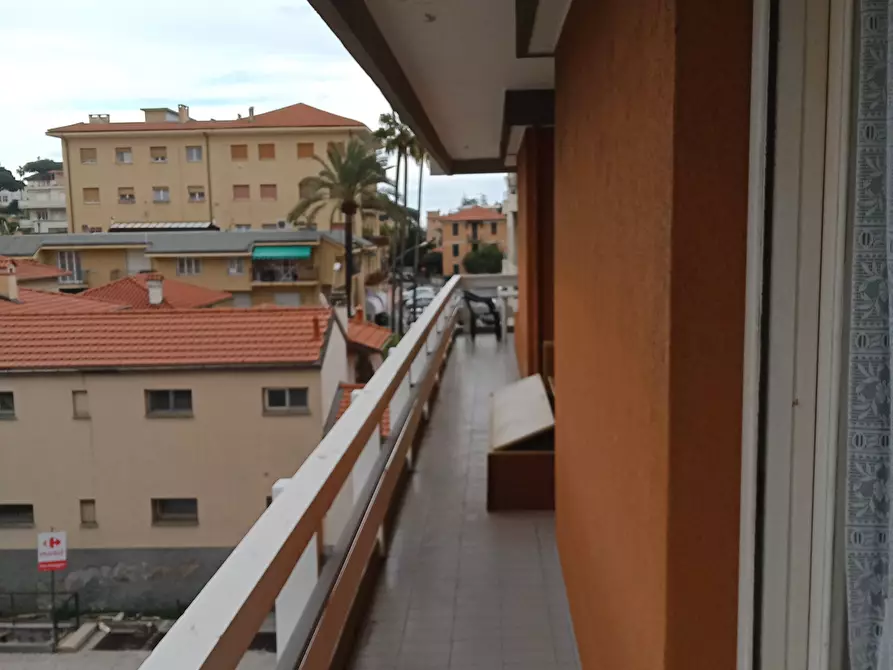 Immagine 6 di Trilocale in vendita  in Via Braie 3 a Bordighera