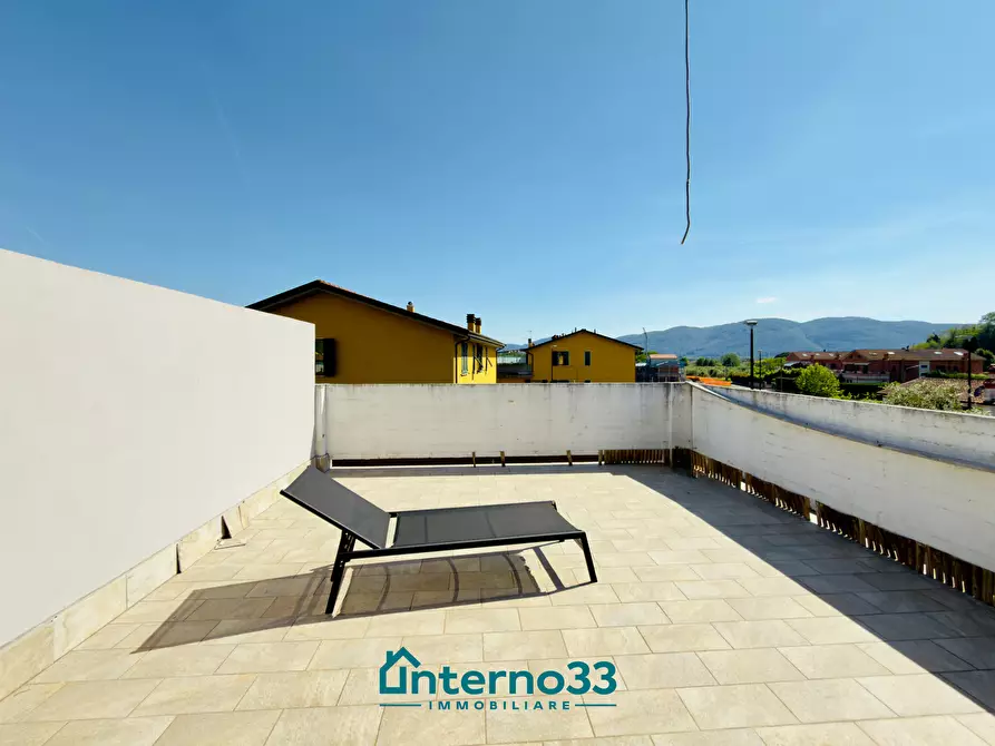 Immagine 2 di Attico in vendita  in Via Interna di Nave 35 a Sarzana