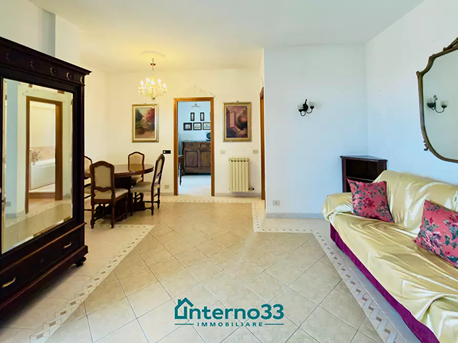 Immagine 4 di Quadrilocale in vendita  a Sarzana