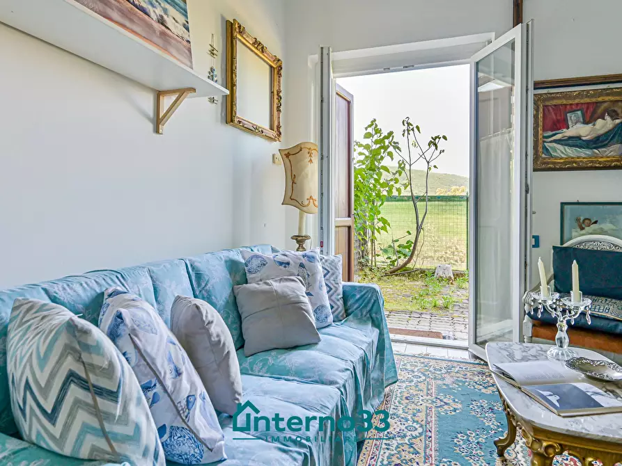 Immagine 12 di Casa semindipendente in vendita  in Via Forano 17 a Ameglia
