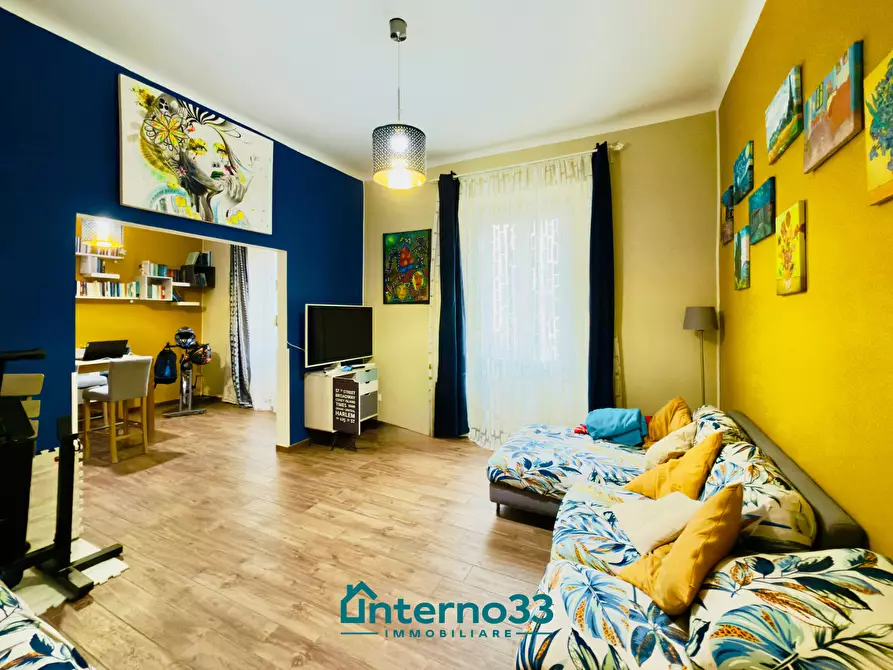 Immagine 1 di Pentalocale in vendita  in Viale Nazario Sauro 58 a La Spezia