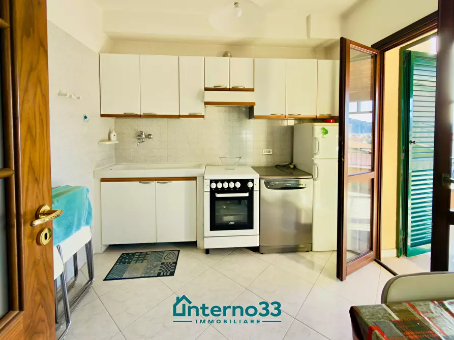 Immagine 5 di Attico in vendita  in Via Cerreti 21 a Santo Stefano Di Magra