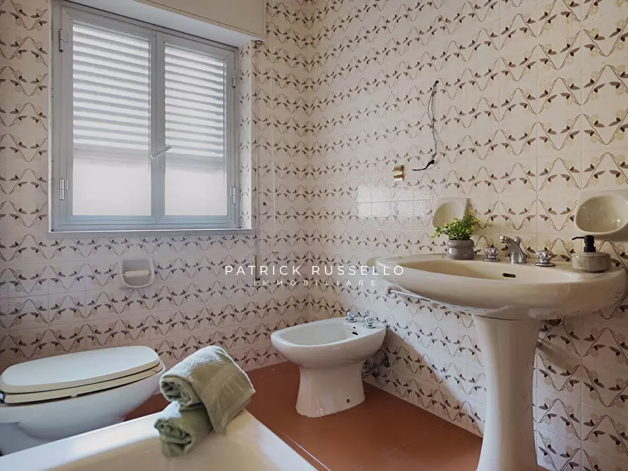 Immagine 26 di Quadrilocale in vendita  in Via Parioli 6 a Gela