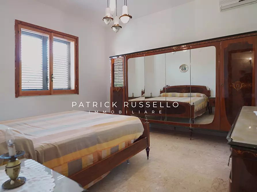 Immagine 16 di Villa in vendita  in Via dei Rovi snc a Gela