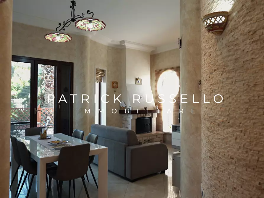 Immagine 7 di Villa in vendita  in Via Butera 207 a Gela