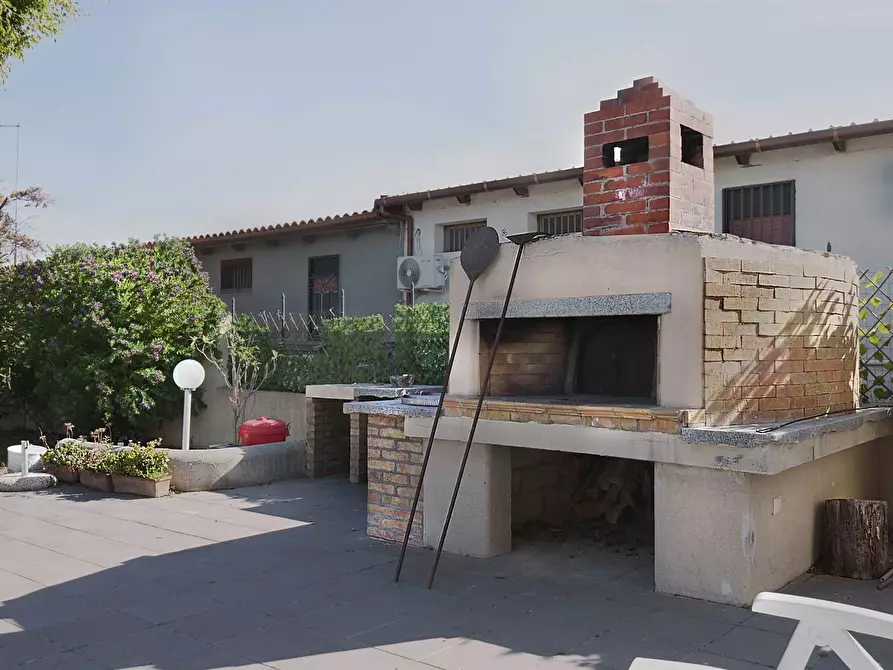 Immagine 19 di Casa indipendente in vendita  a Butera