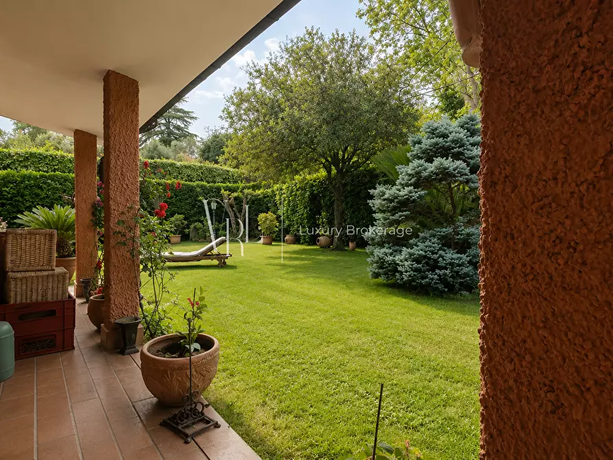 Immagine 8 di Casa bifamiliare in vendita  a Roma