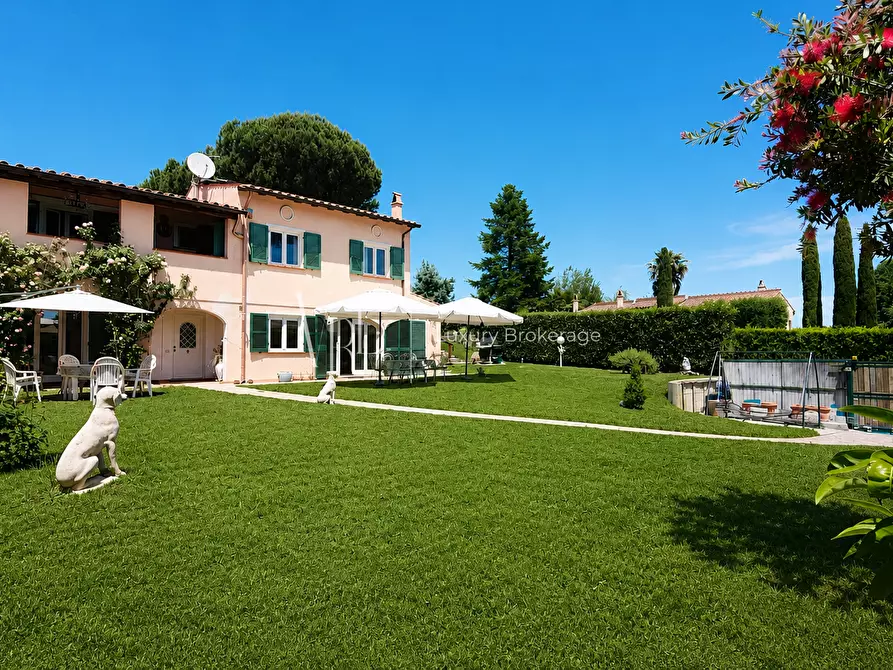 Immagine 2 di Casa bifamiliare in vendita  a Formello