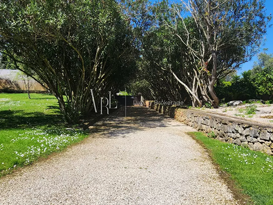 Immagine 1 di Residence in vendita  in Via Appia Antica a Roma