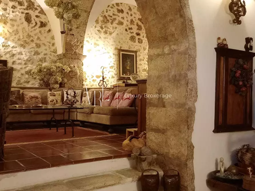 Immagine 2 di Palazzo in vendita  a Arezzo