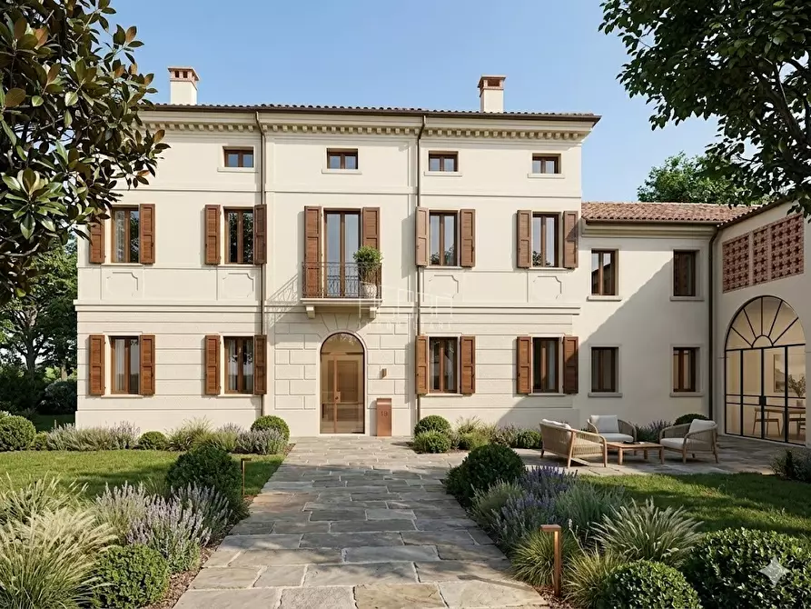 Immagine 2 di Villa in vendita  in Via Giotto 45 a Rovigo