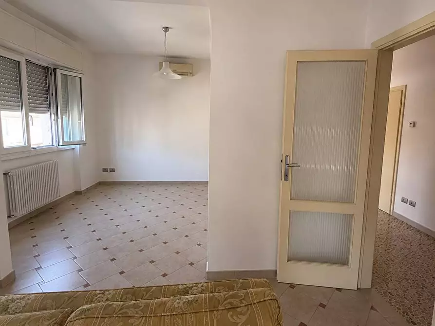 Immagine 3 di Porzione di casa in affitto  a Viareggio