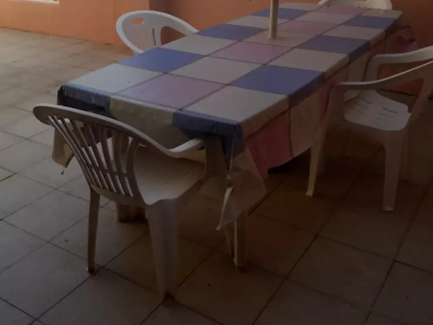 Immagine 10 di Bilocale in affitto  a Viareggio