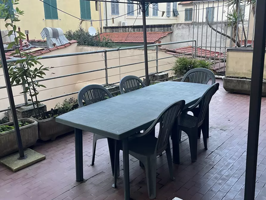 Immagine 14 di Appartamento in affitto  a Viareggio