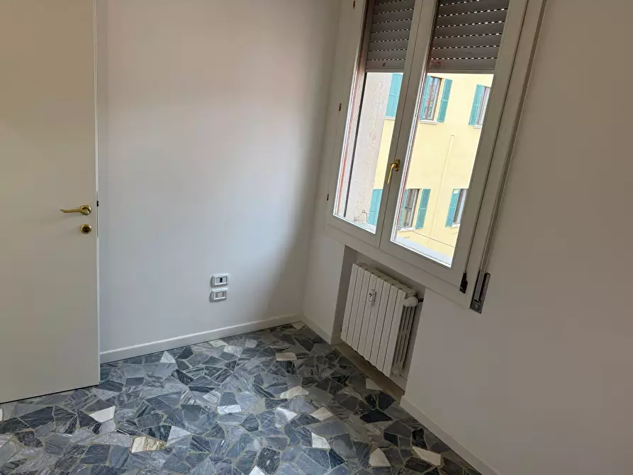 Immagine 9 di Quadrilocale in affitto  in Via Avesella 9 a Bologna