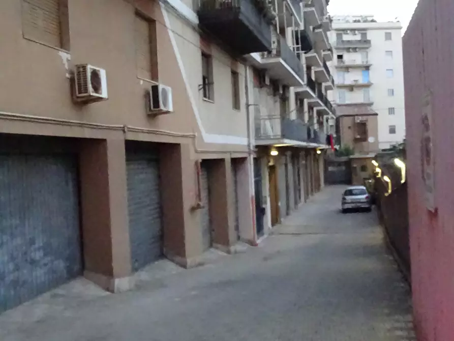 Immagine 28 di Pentalocale in vendita  in Via Salvatore Citelli 4 a Catania