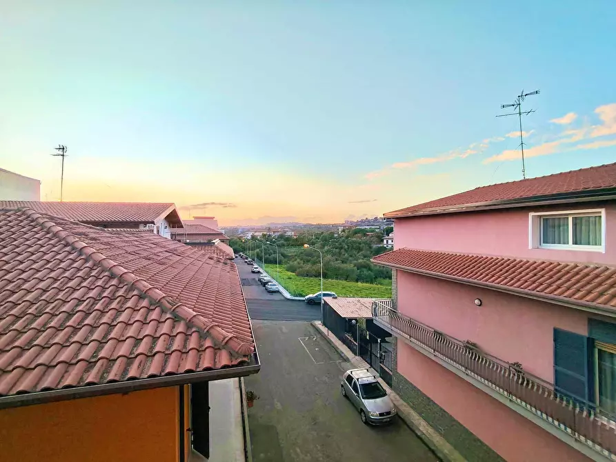 Immagine 3 di Pentalocale in vendita  in Via Bachelet 1 a Misterbianco