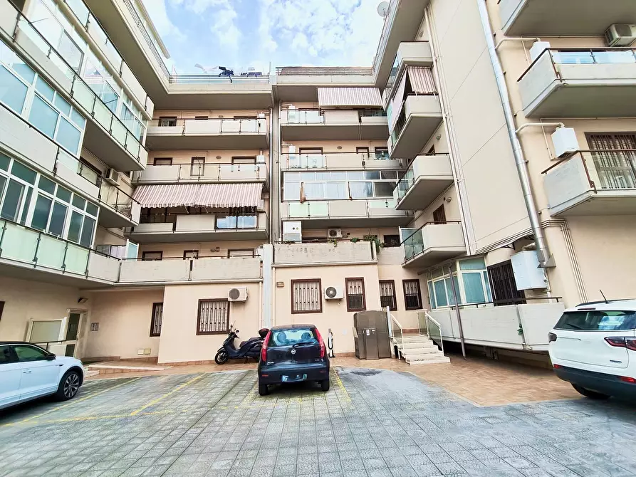 Immagine 6 di Quadrilocale in vendita  in Via Acquedotto Greco 248 a Catania