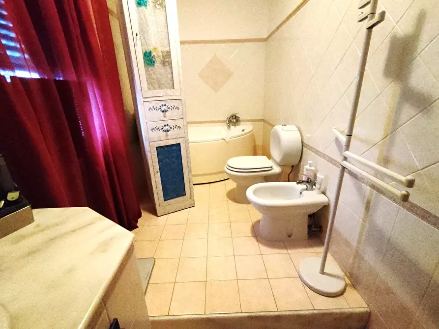 Immagine 27 di Quadrilocale in vendita  in Via Nicola Spedalieri 7 a Misterbianco