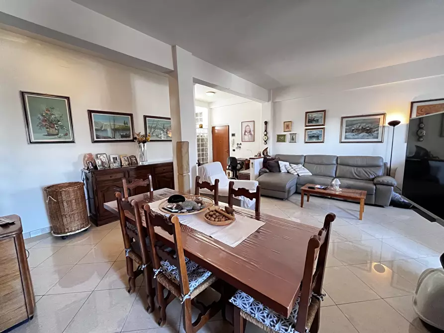 Immagine 2 di Trilocale in vendita  in Via Dogali 61 a Modena