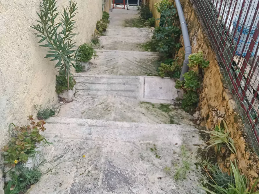 Immagine 35 di Porzione di casa in vendita  in Via Gallardi 8 a Ventimiglia
