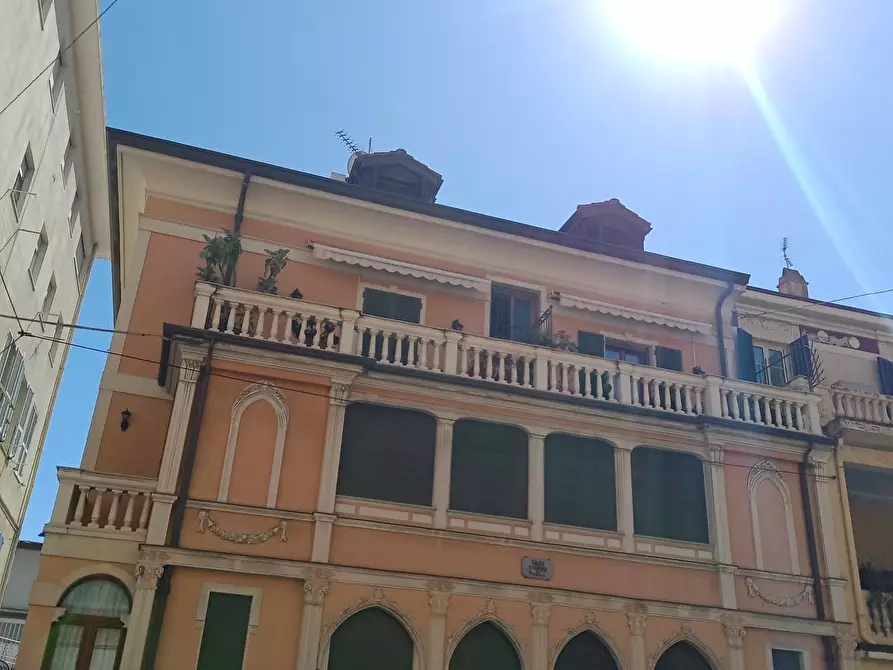 Immagine 1 di Bilocale in vendita  in Via Vittorio Emanuele 369 a Bordighera