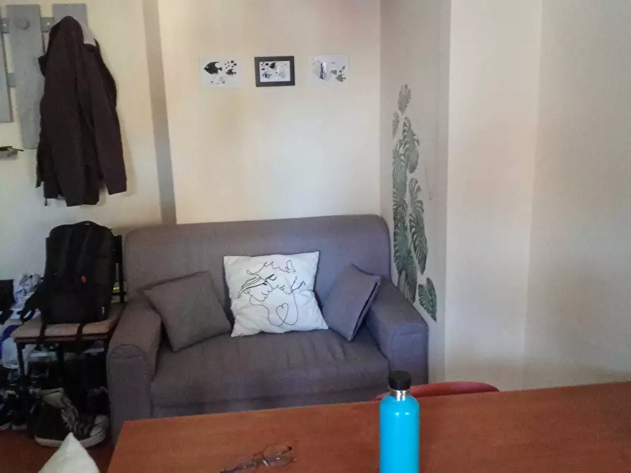 Immagine 19 di Bilocale in vendita  in Via Santhià 49 a Torino