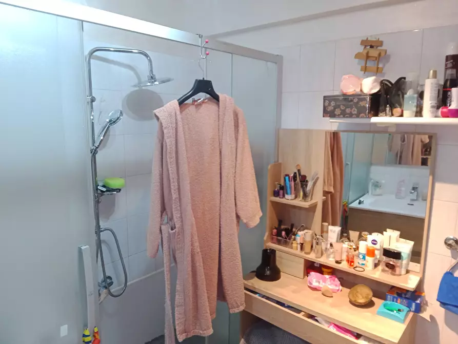 Immagine 11 di Porzione di casa in vendita  in Via Gallardi 8 a Ventimiglia