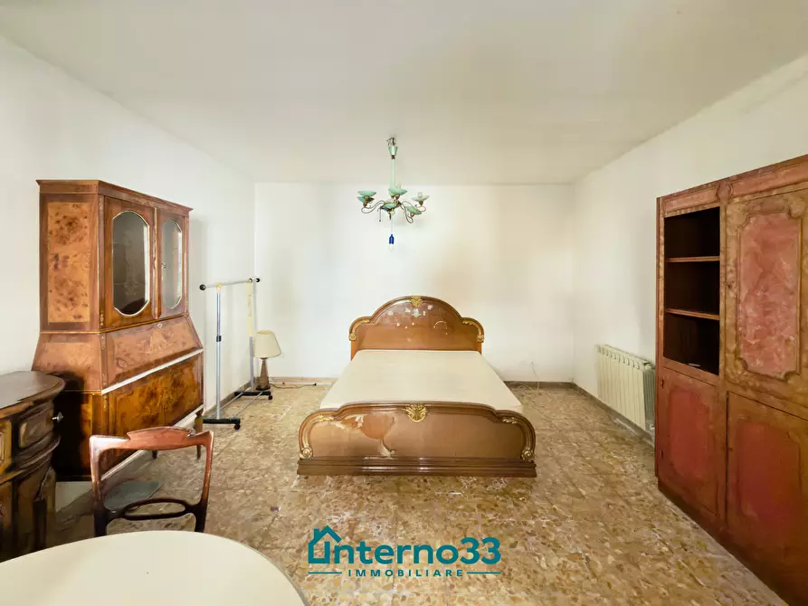 Immagine 8 di Trilocale in vendita  in Via Castagno 39 a Ortonovo