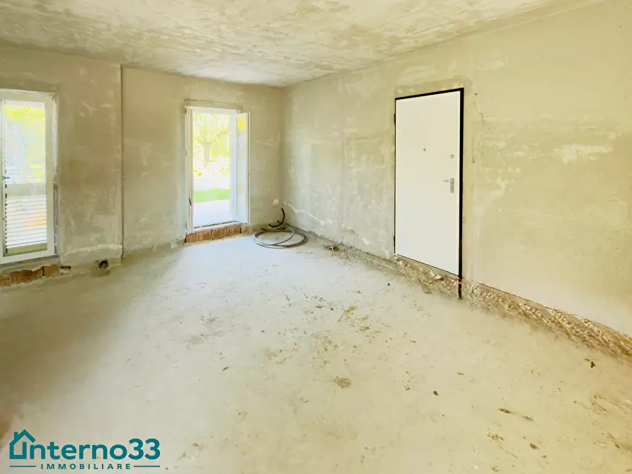 Immagine 7 di Villetta a schiera in vendita  in Via Dogana 30 a Ortonovo