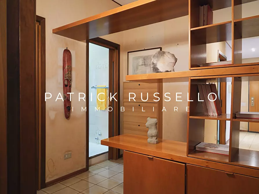 Immagine 18 di Quadrilocale in vendita  in Viale Cortemaggiore 87 a Gela