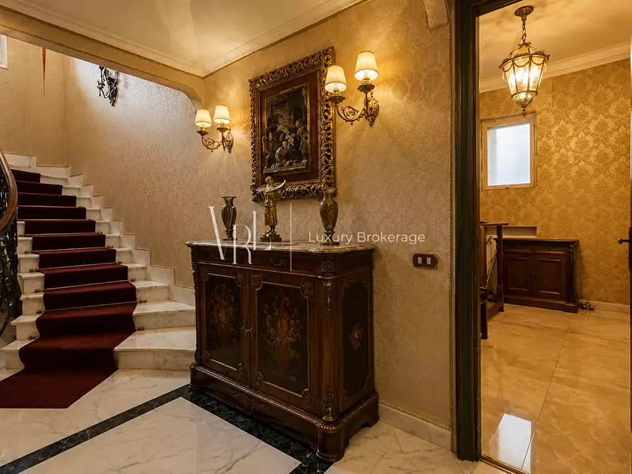 Immagine 19 di Villa in vendita  a Roma