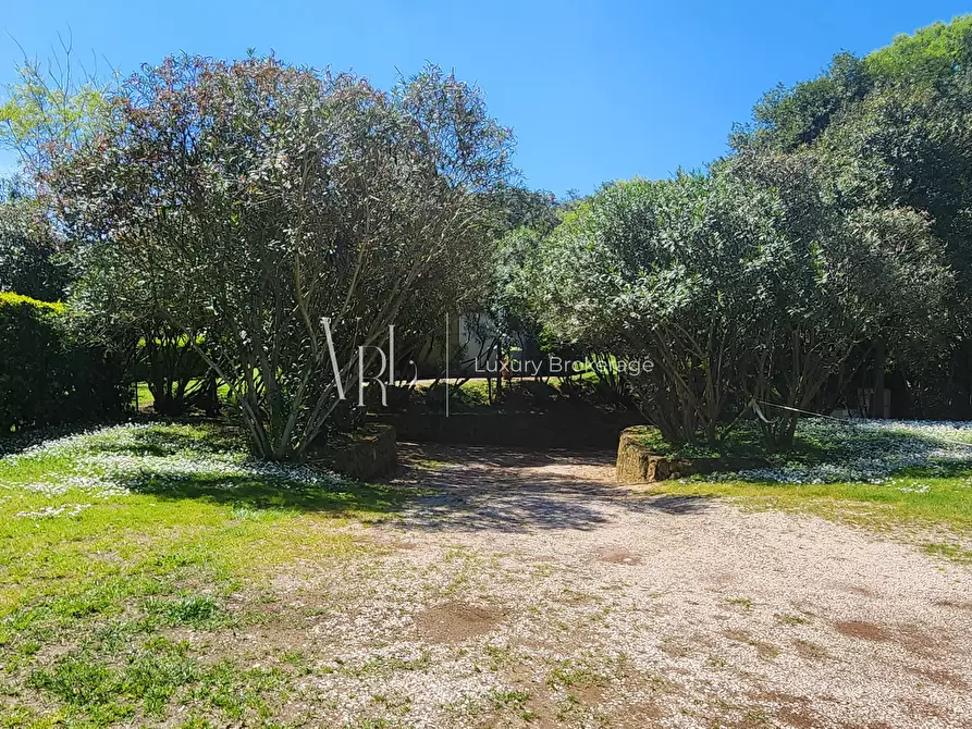 Immagine 22 di Residence in vendita  in Via Appia Antica a Roma